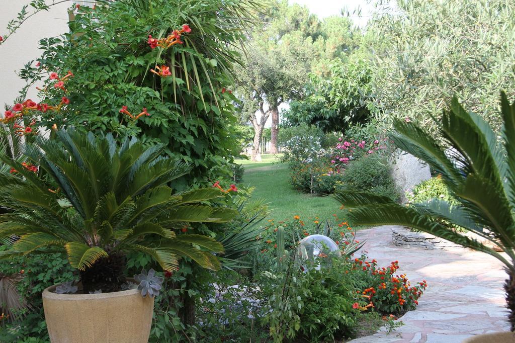 Isola Hotel Borgo  Εξωτερικό φωτογραφία